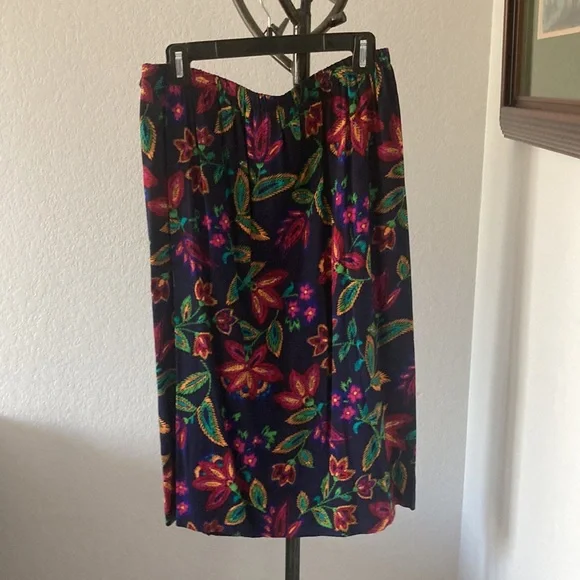 Leslie Fay Collection Vintage New Top & Skirt Floral Design Size 18